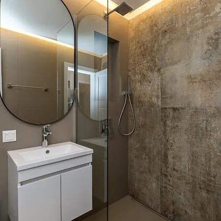 Апартаменты South 22 - Brand New Modern 1bd In Center By Flat Mаnager