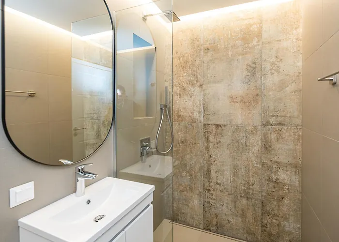 Daire South 22 - Brand New Modern 1bd In Center By Flat Mаnager